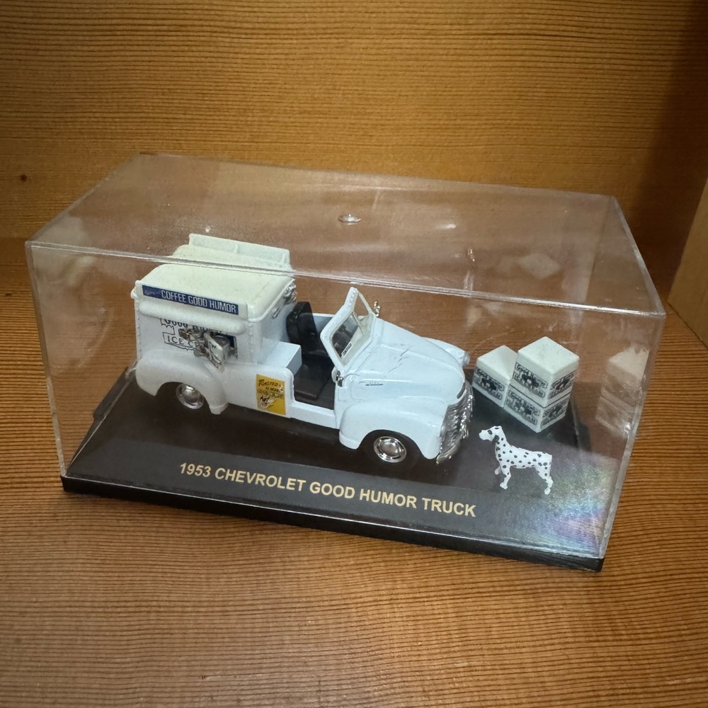 Vintage Style 1953 Chevrolet Good Humor Ice Cream Truck Model